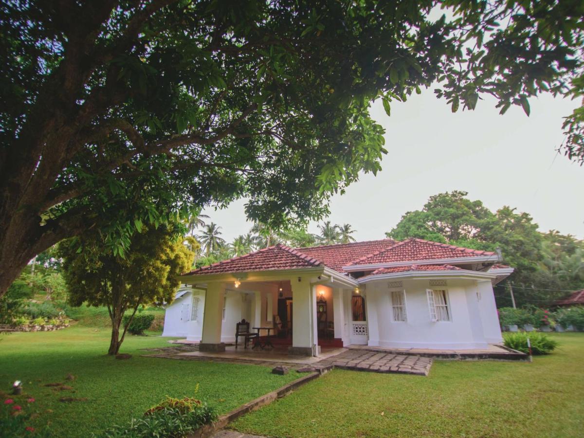 Thalpe Walawwa Heritage Villa Unawatuna Kültér fotó