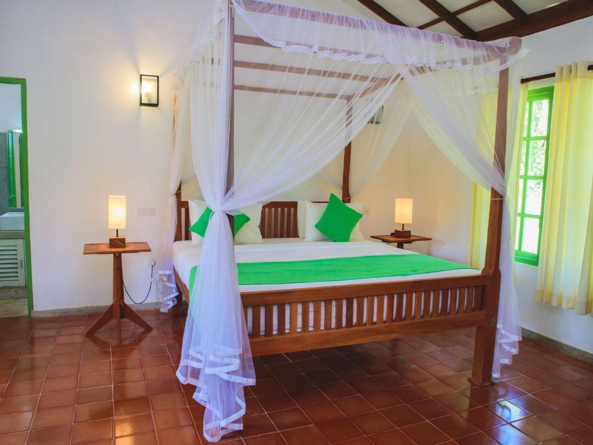Thalpe Walawwa Heritage Villa Unawatuna Kültér fotó