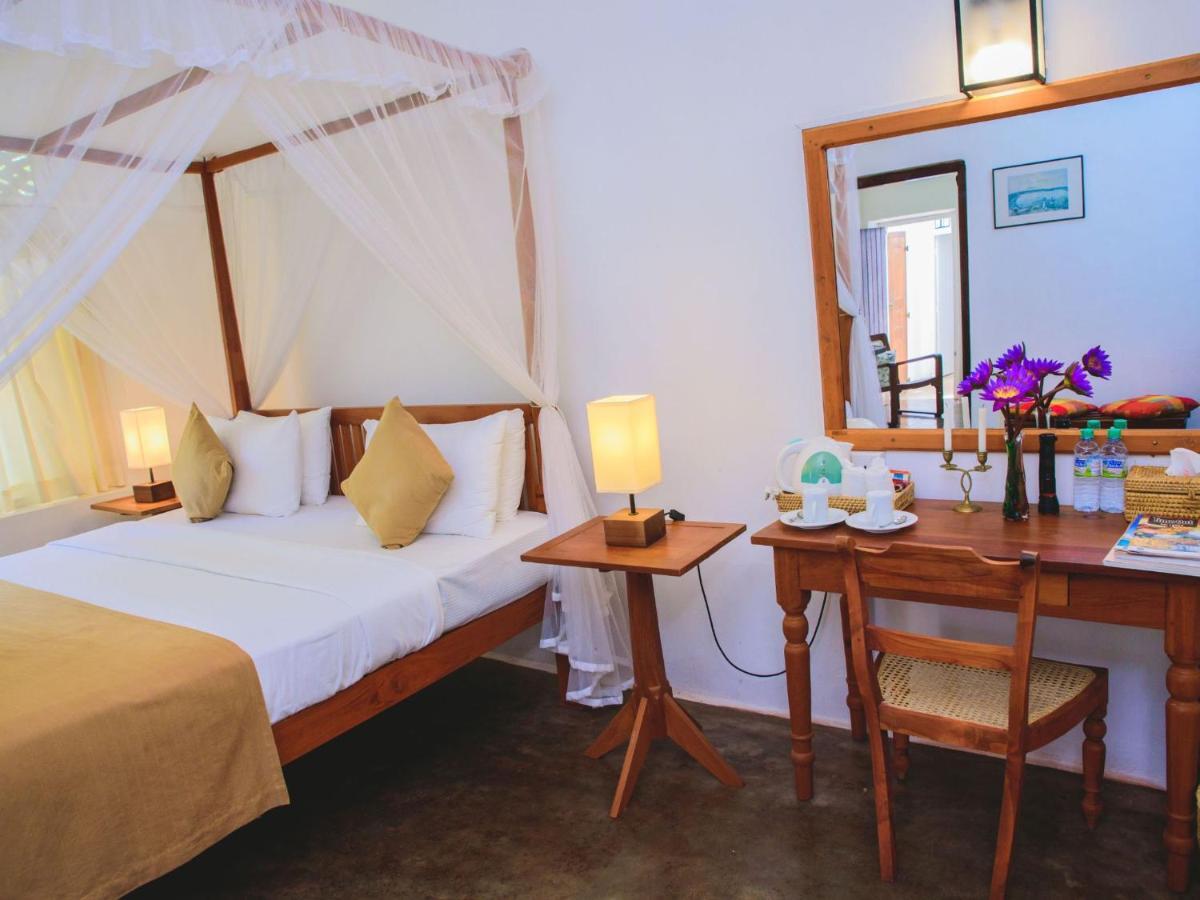 Thalpe Walawwa Heritage Villa Unawatuna Kültér fotó