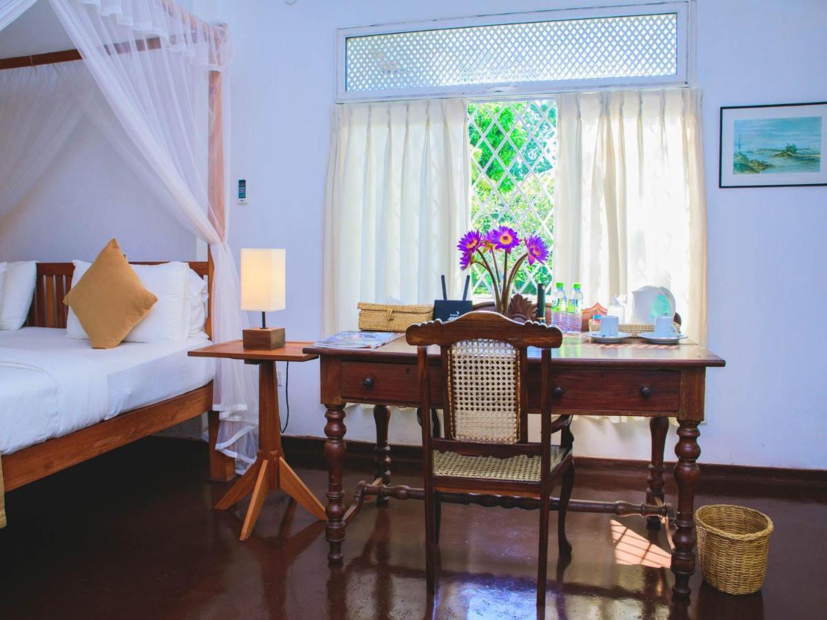 Thalpe Walawwa Heritage Villa Unawatuna Kültér fotó
