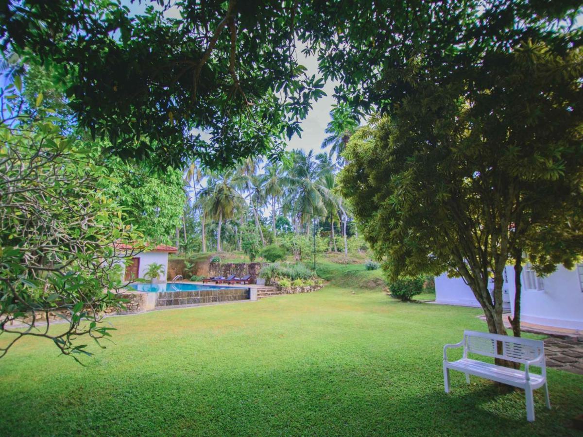 Thalpe Walawwa Heritage Villa Unawatuna Kültér fotó