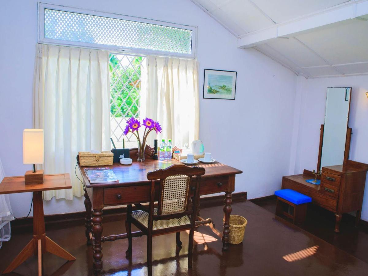 Thalpe Walawwa Heritage Villa Unawatuna Kültér fotó