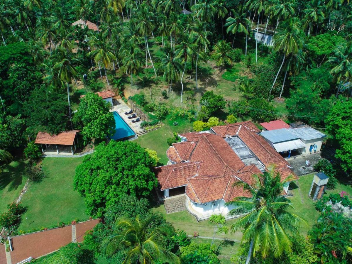Thalpe Walawwa Heritage Villa Unawatuna Kültér fotó