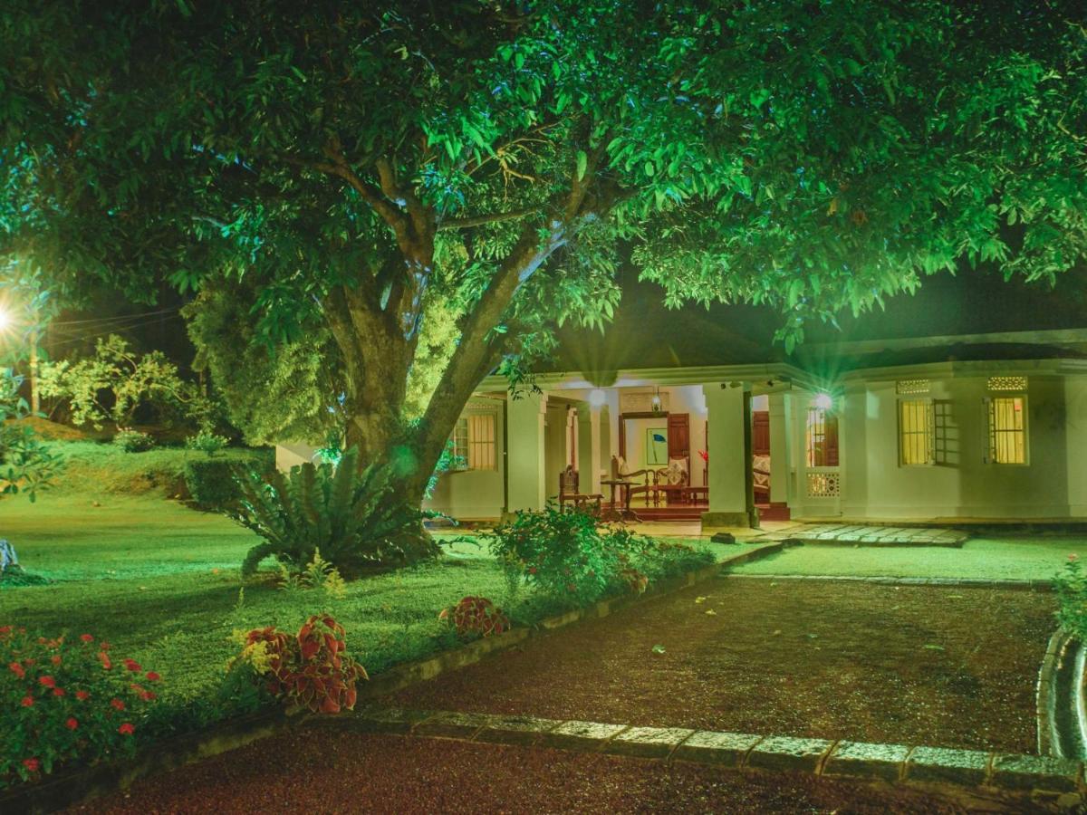 Thalpe Walawwa Heritage Villa Unawatuna Kültér fotó