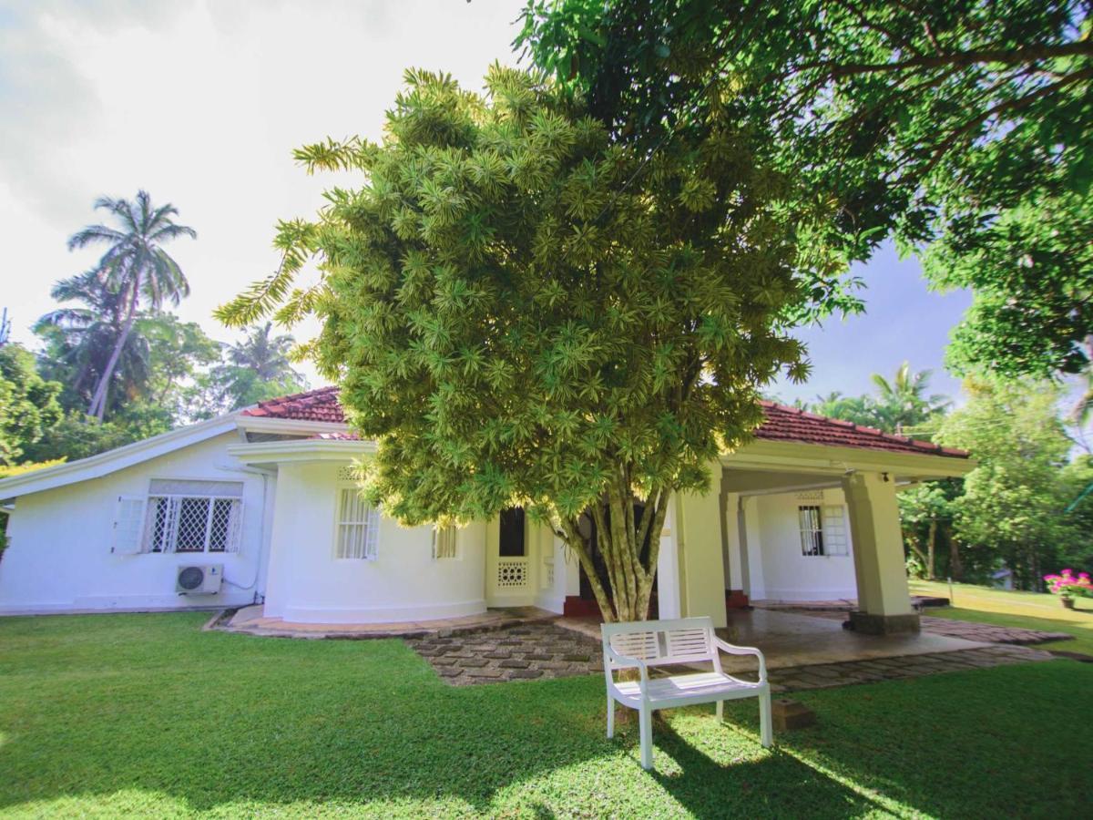 Thalpe Walawwa Heritage Villa Unawatuna Kültér fotó